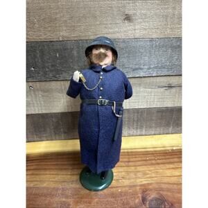 Byers Choice Carolers London Constable Policeman Christmas Figurine 1994